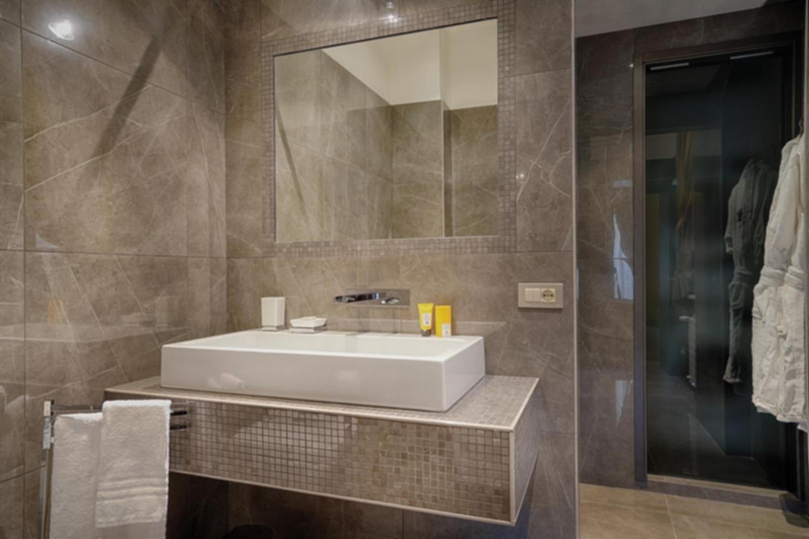 Frezza - Alta Luxury * Rom